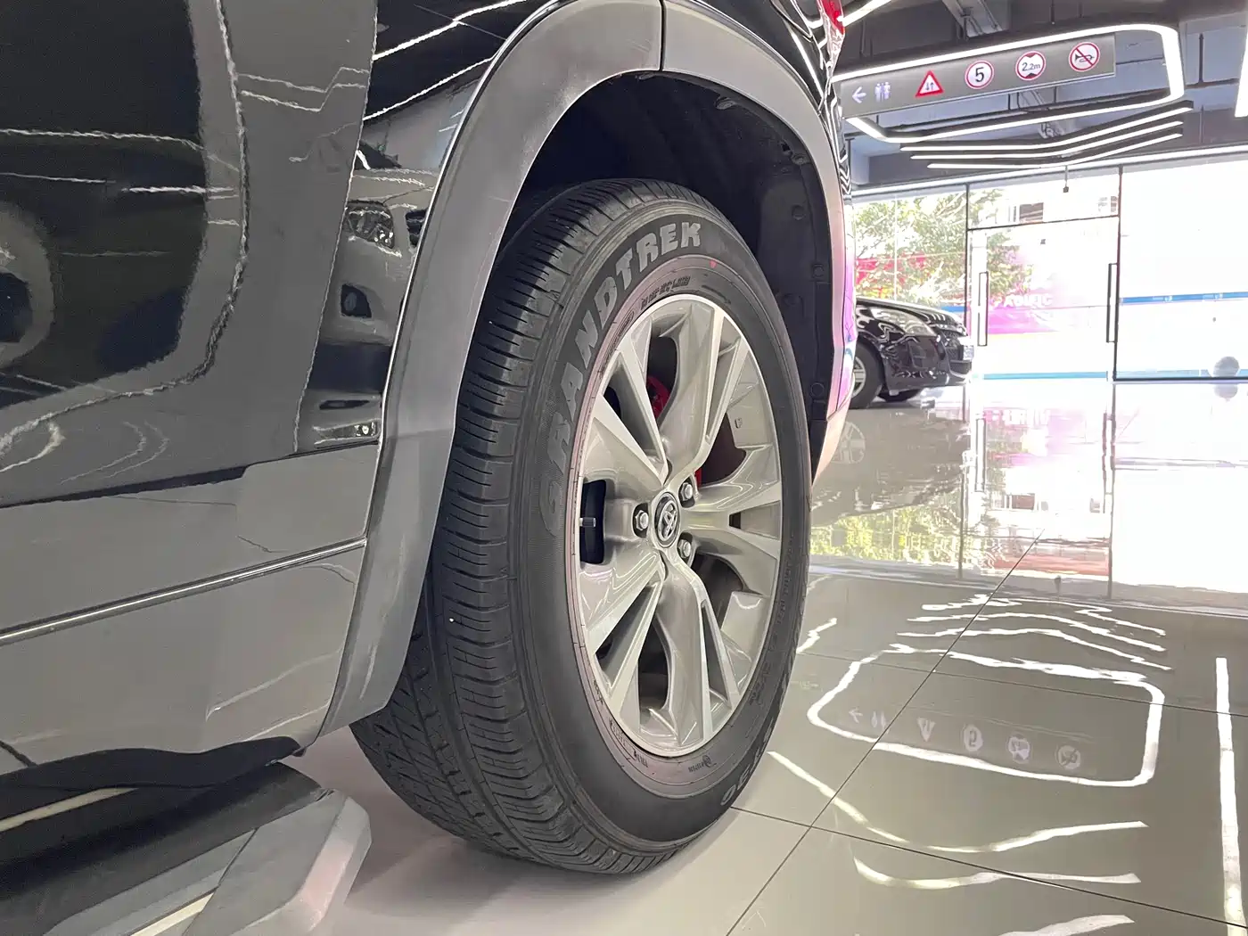 Toyota Highlander 2018 2.0T 4WD Elite 7-seater China VI фото 40