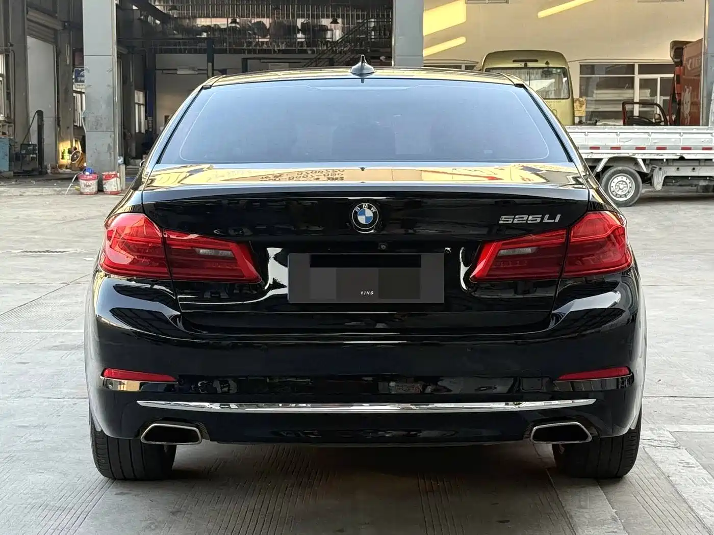 BMW 5 Series 2018 525Li Luxury Package фото 8
