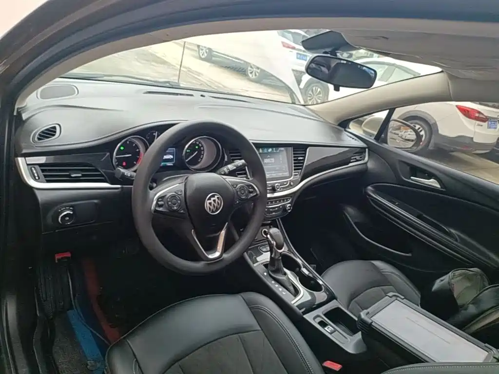 Buick Verano 2017 Sedan 20T DCT Elite фото 10