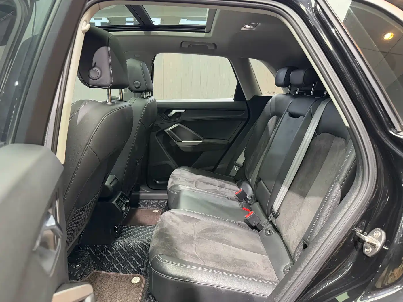 Audi Q3 2021 35 TFSI Fashion Sport фото 7