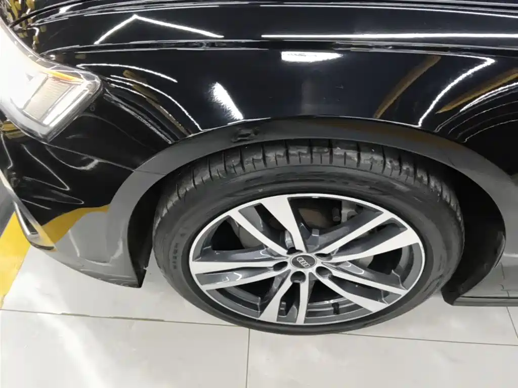 Audi A6L 2023 Facelift 40 TFSI Luxury Dynamic фото 23