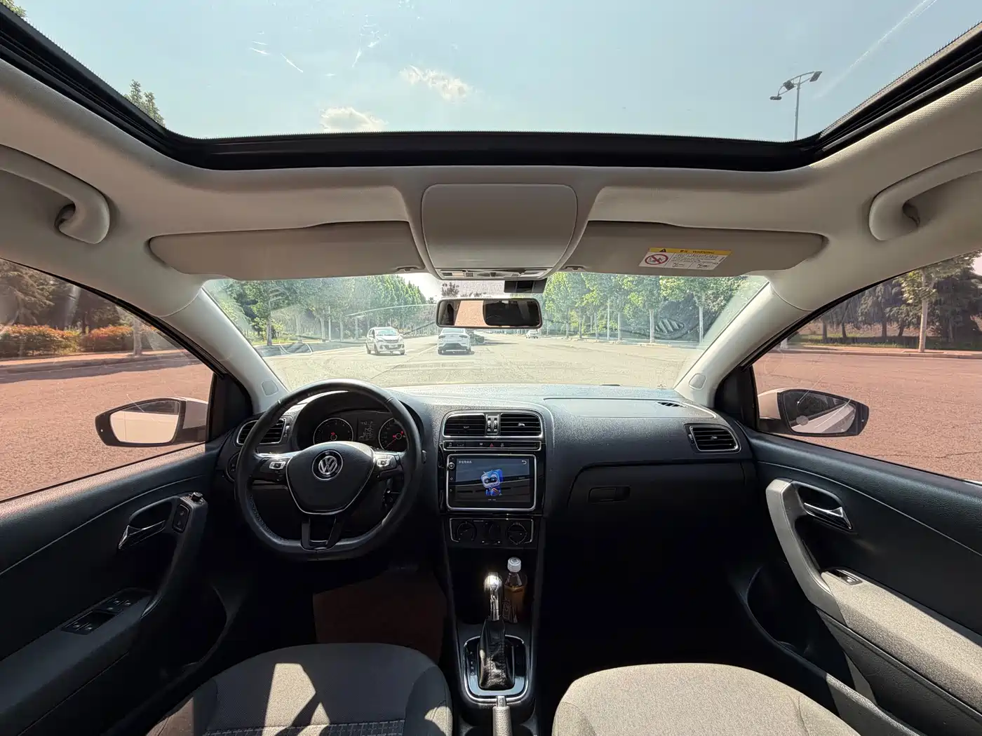 Volkswagen Polo 2018 1.5L Auto Comfort фото 5