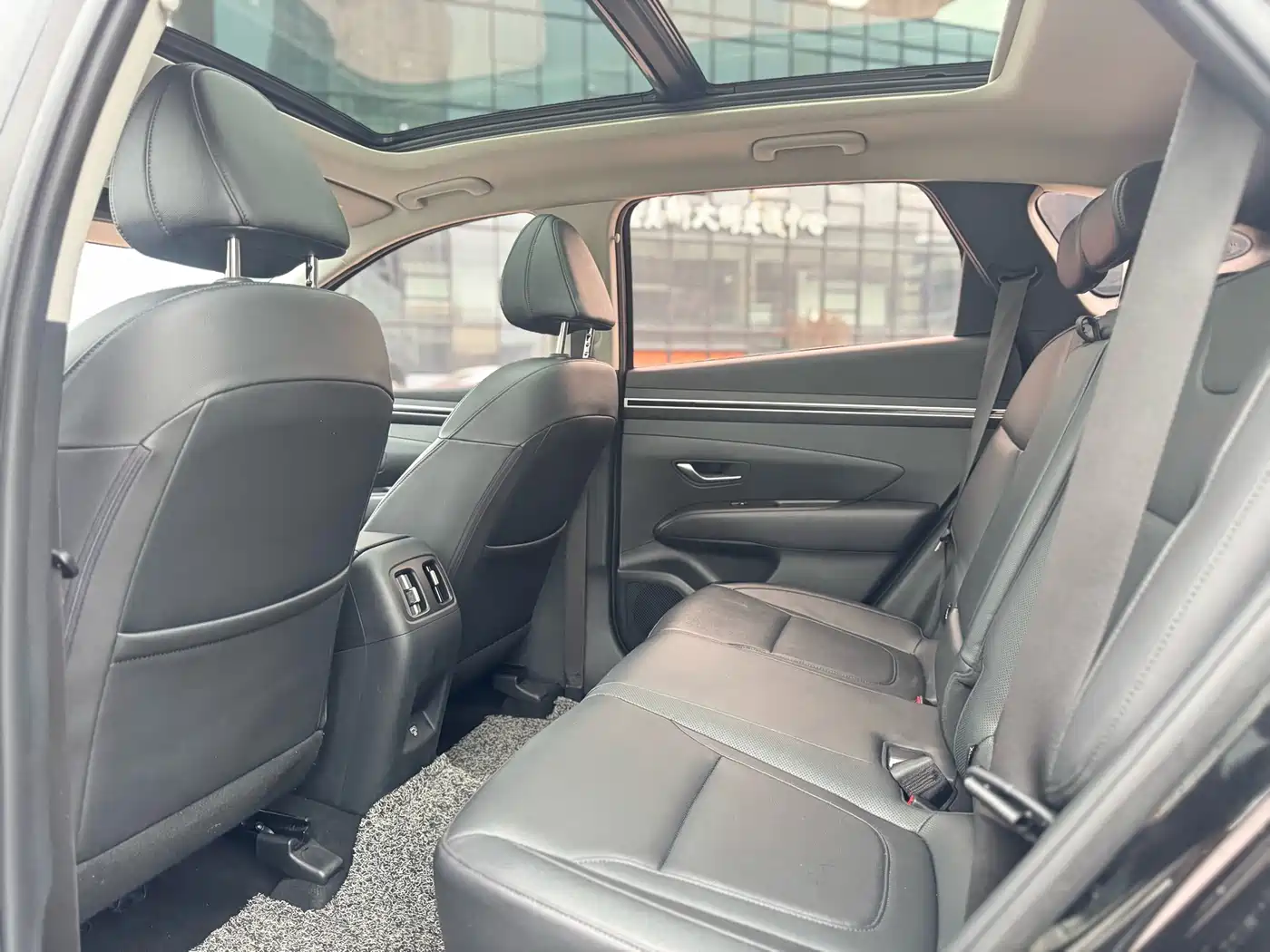 Hyundai Tucson 2023 Tucson L 1.5T Automatic 2WD DLX Luxury Edition фото 6