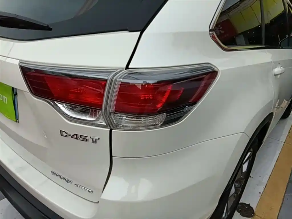 Toyota Highlander 2015 2.0T AWD Luxury Edition 7-seater фото 8