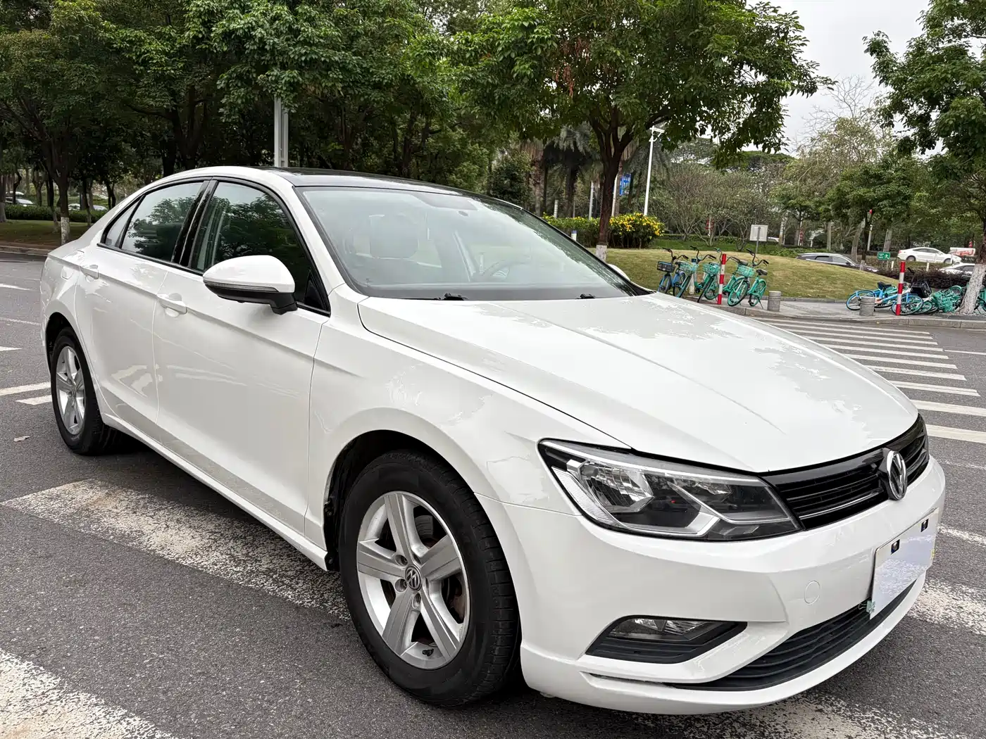Volkswagen Lamando 2017 230TSI DSG Trend Edition фото 2
