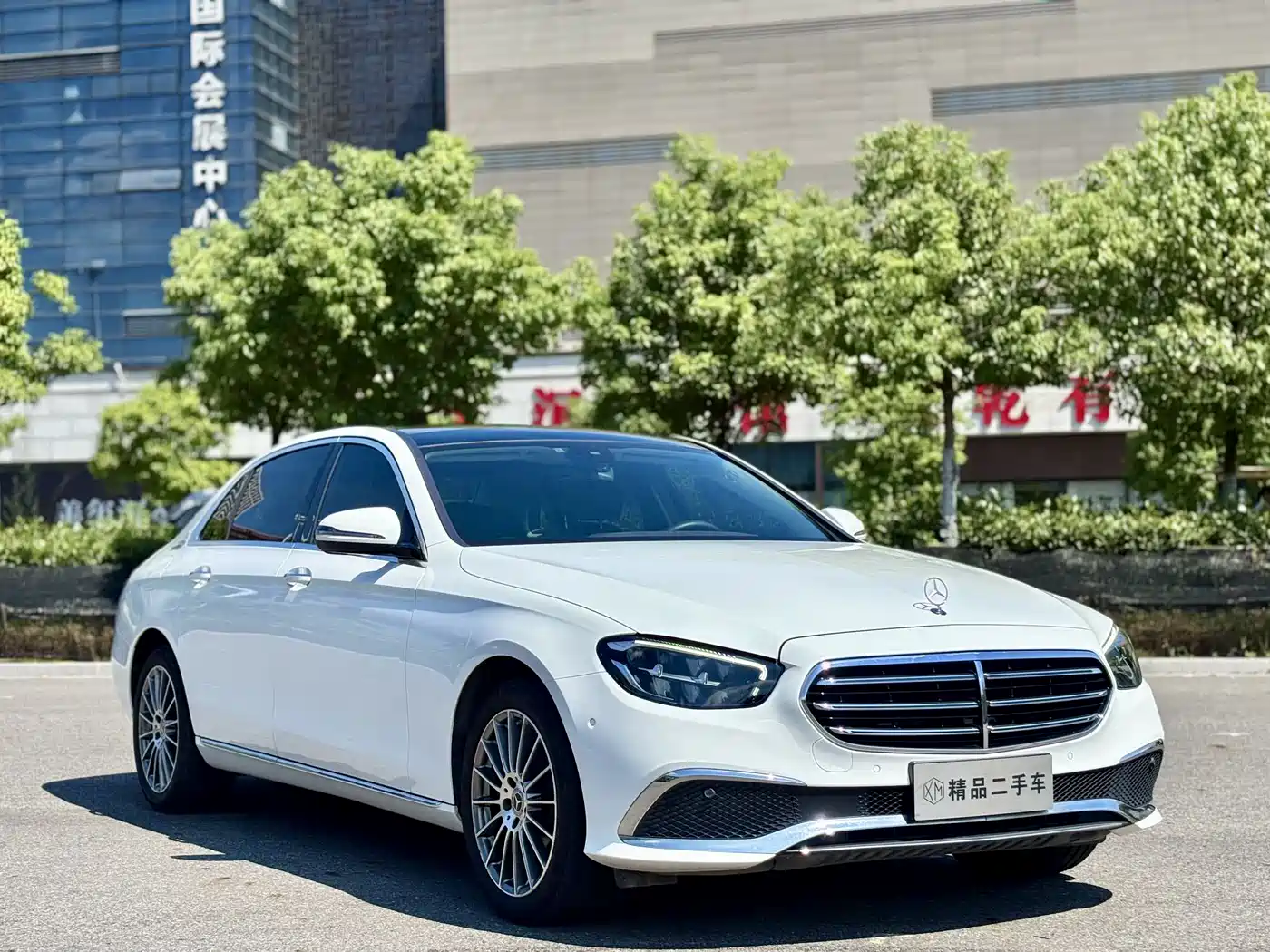 Mercedes-Benz E-Class 2023 E 260 L фото 3