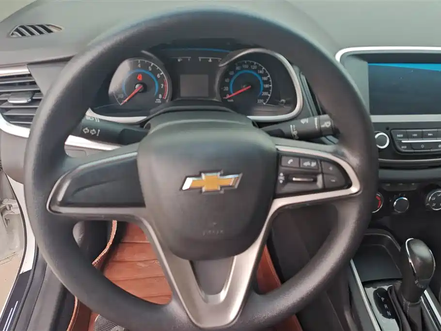 Chevrolet Cavalier 2019 320 Automatic Joy Edition фото 15