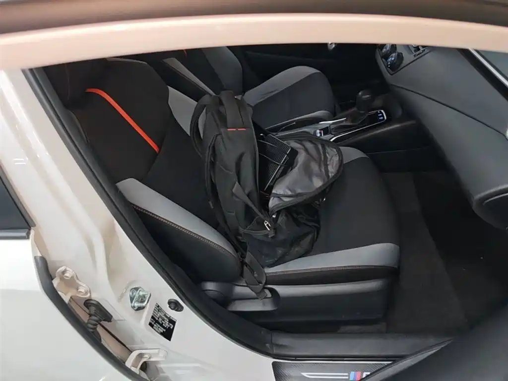 Toyota Corolla 2023 1.2T Pioneer Edition фото 25