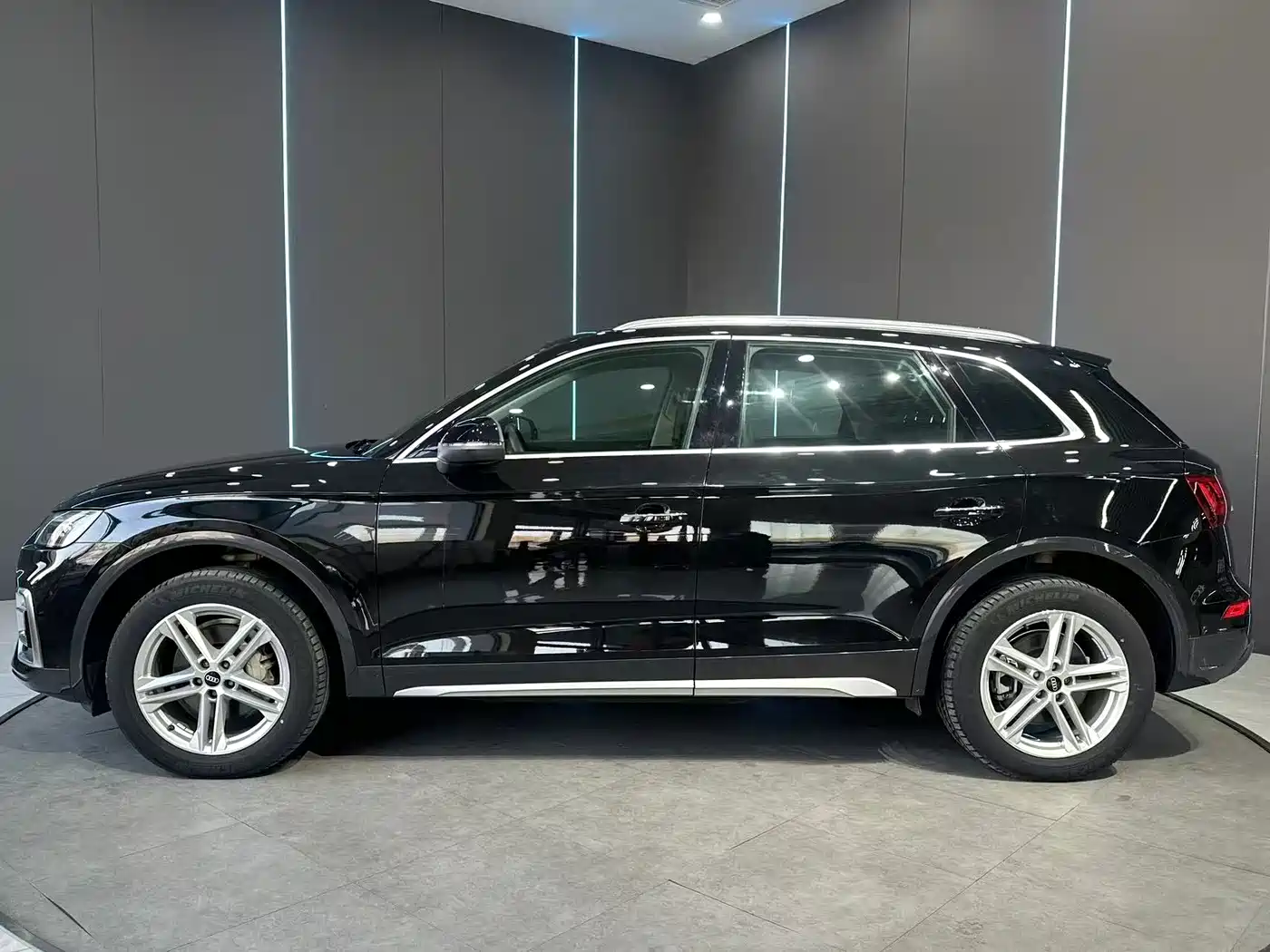 Audi Q5L 2022 40T Fashion Elegance фото 4