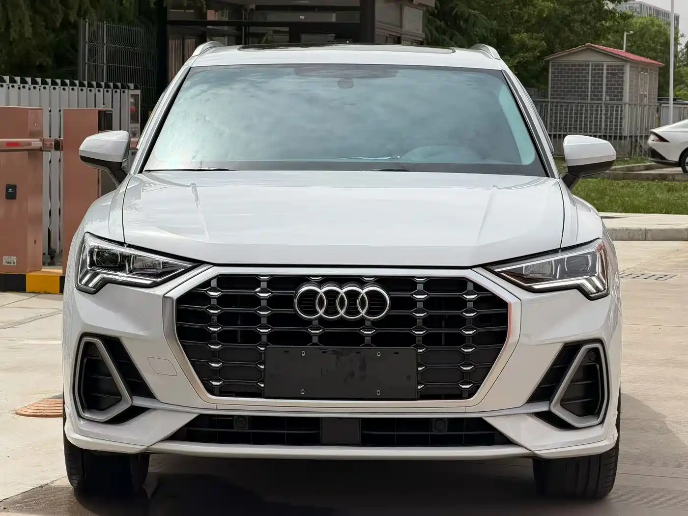 Audi Q3 2023 35 TFSI Fashion Dynamic Model (1.5T) фото 2