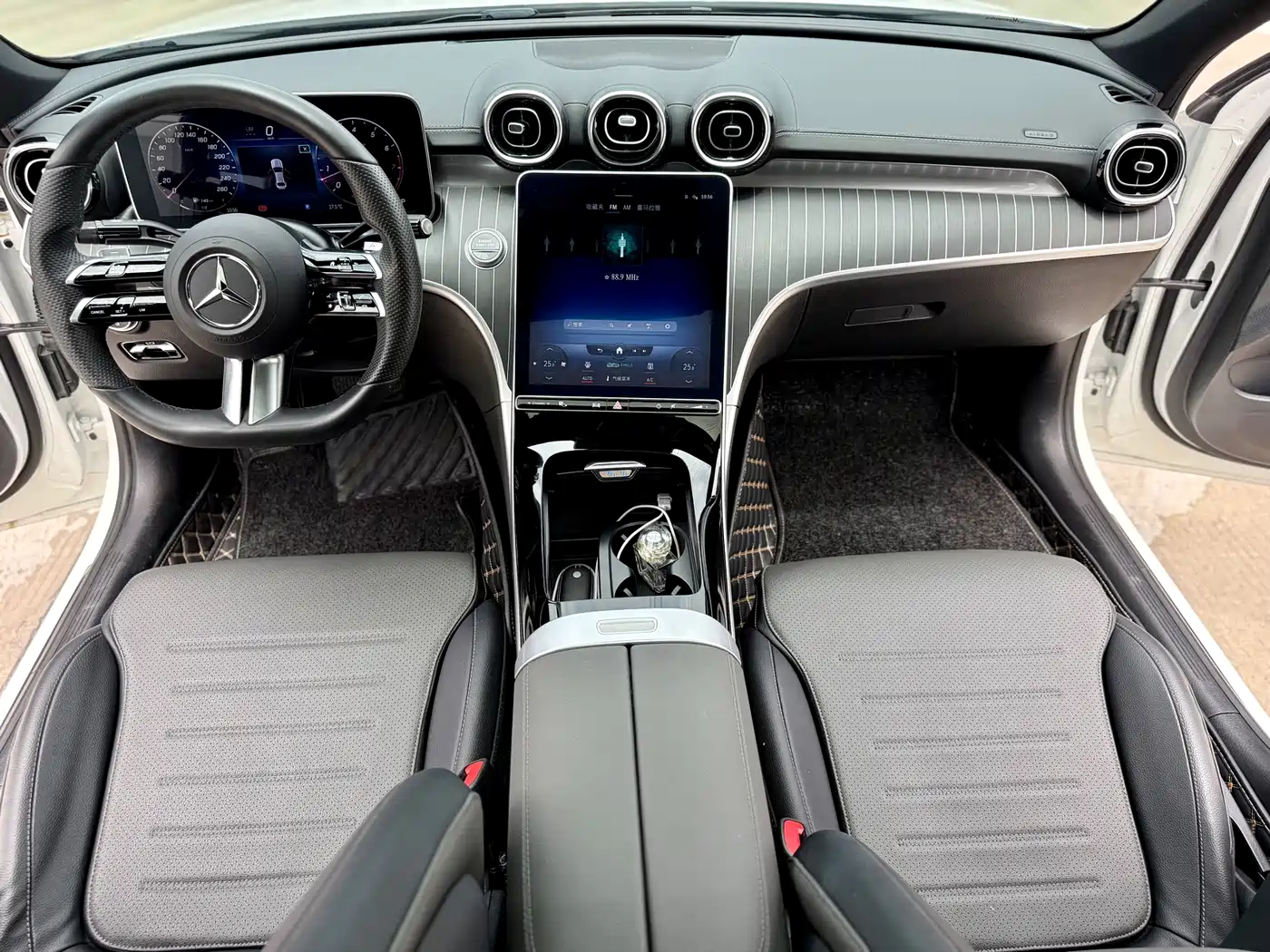 Mercedes-Benz C-Class 2022 C 200 L Sport Version фото 7