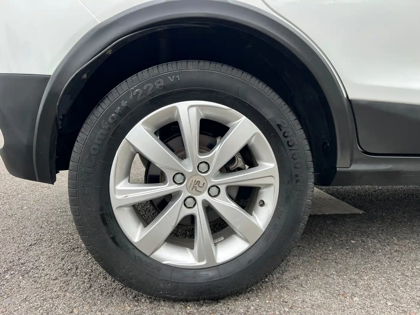 BYD Yuan 2017 1.5L Auto Cool Fashion фото 32