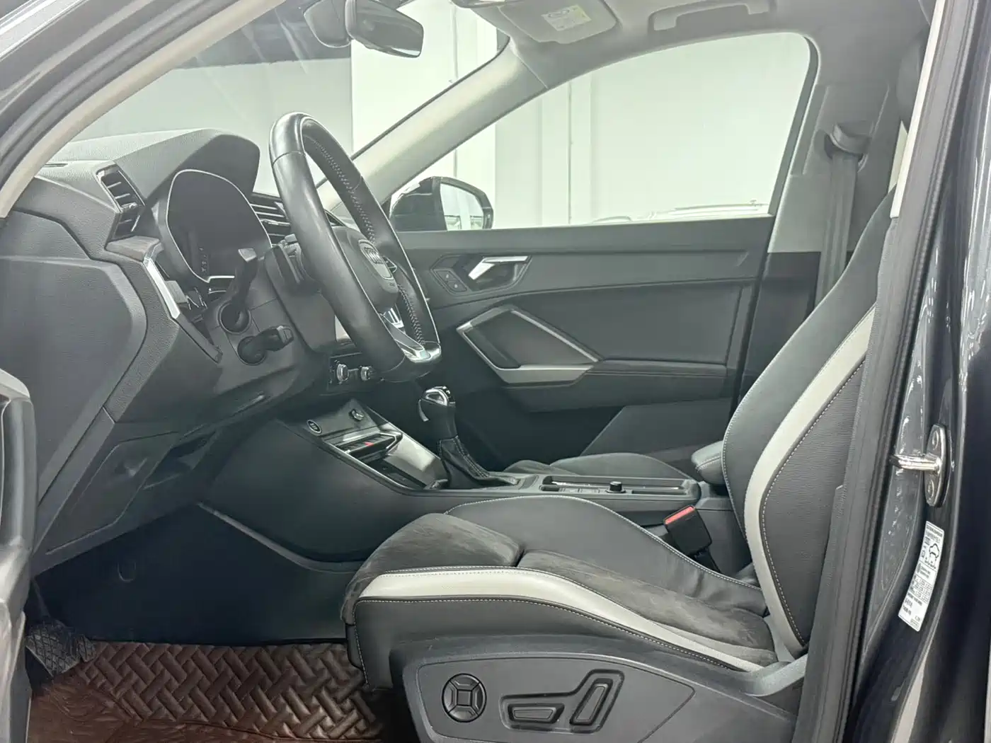 Audi Q3 2022 35 TFSI Fashion Dynamic фото 16
