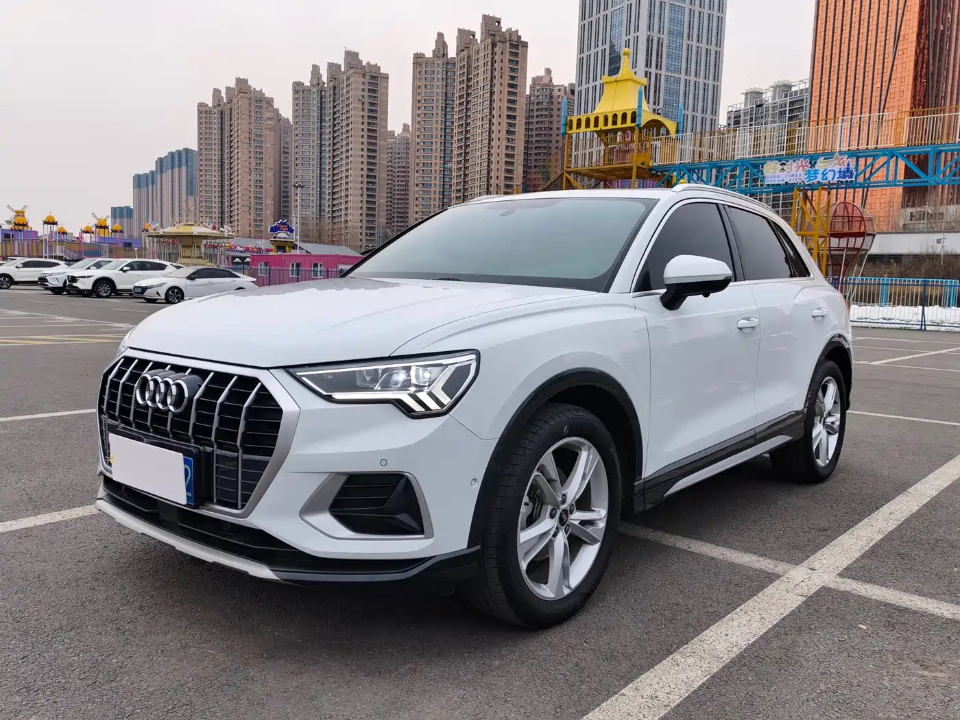 AUDI Q3
