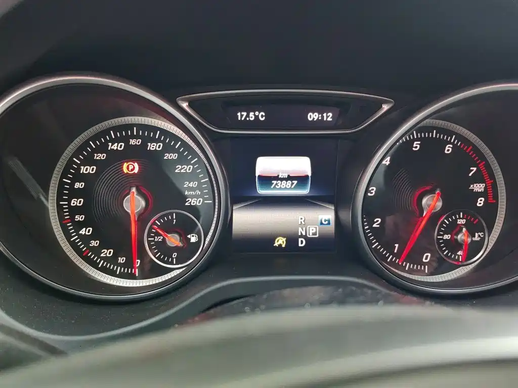 Mercedes-Benz CLA (Import) 2017 Facelift CLA 200 Style фото 5