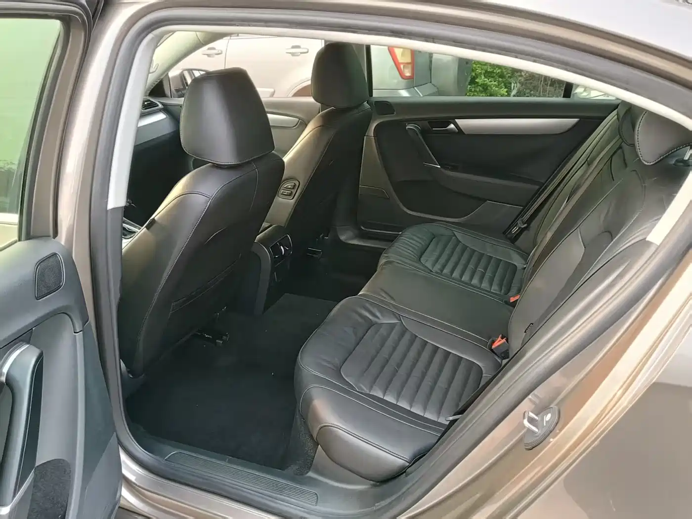 Volkswagen Magotan 2015 1.8TSI Leading фото 6