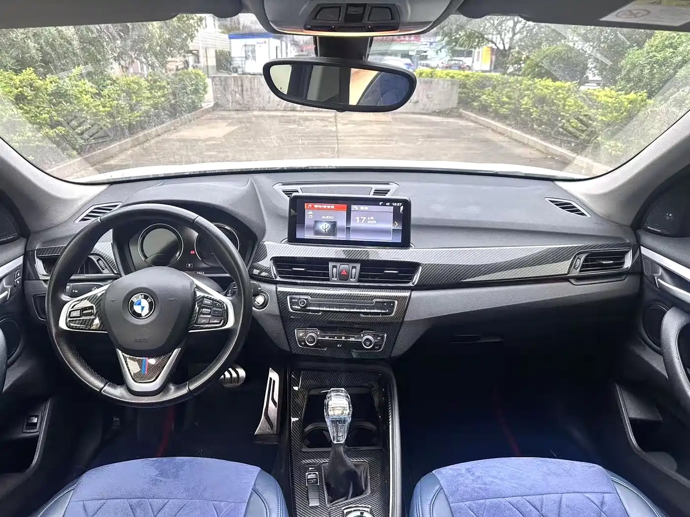 BMW X1 2019 sDrive20Li Leading Model фото 8
