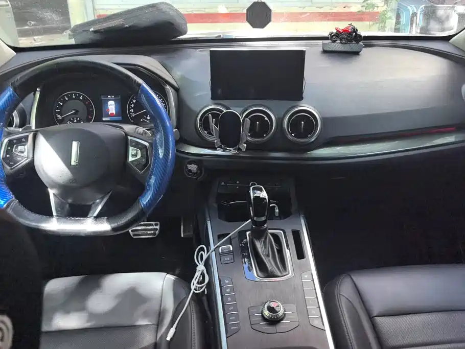 WEY VV5 2017 2017 2.0T Super Luxury Model