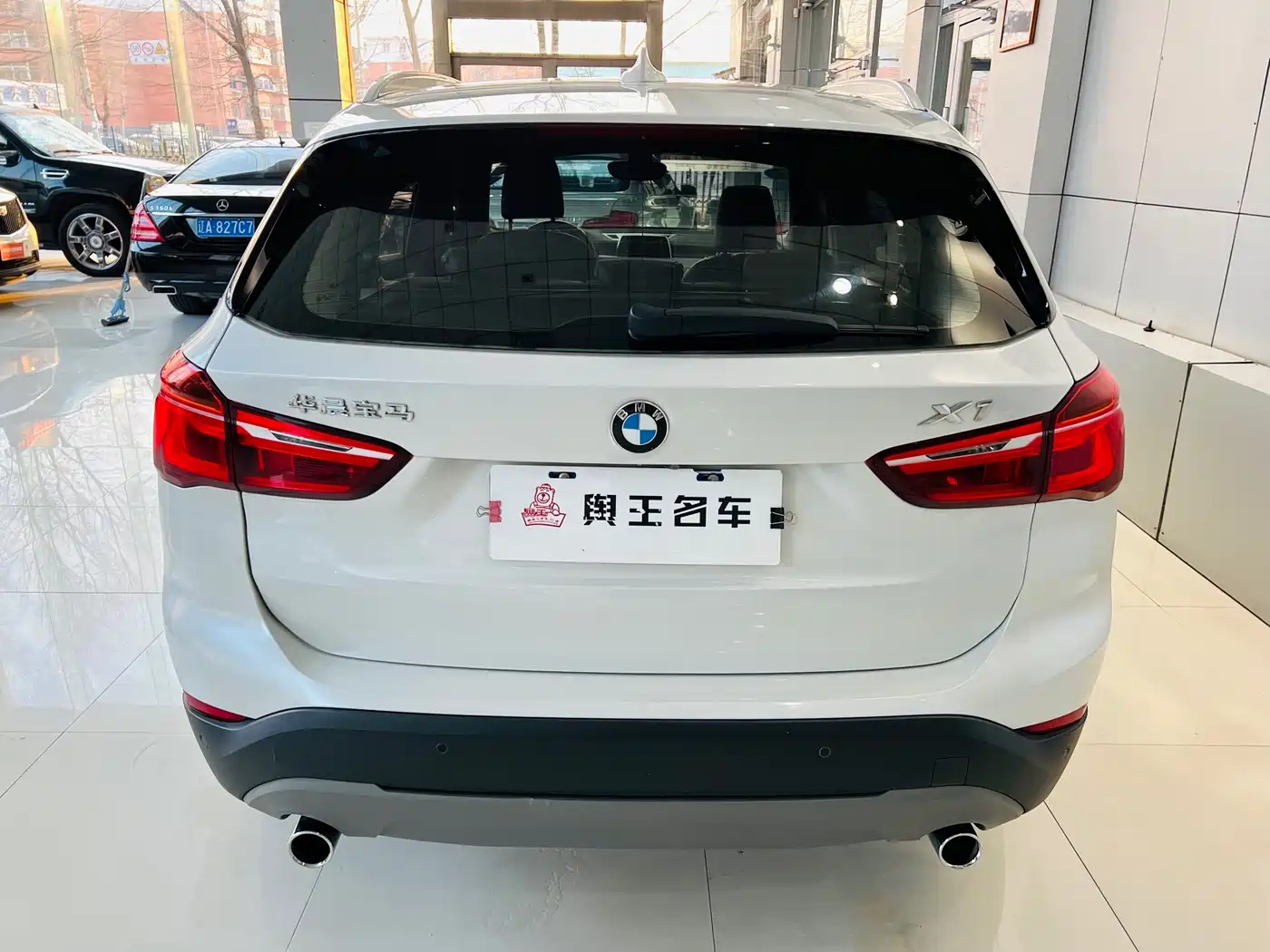 BMW X1 2018 sDrive20Li Leading Model фото 5