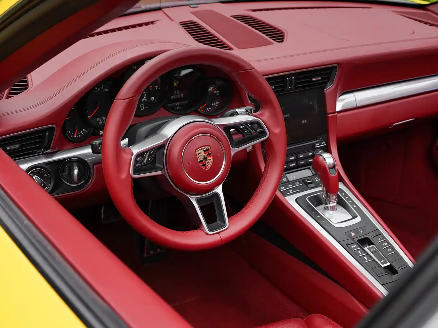 Фото 25 - Porsche 911