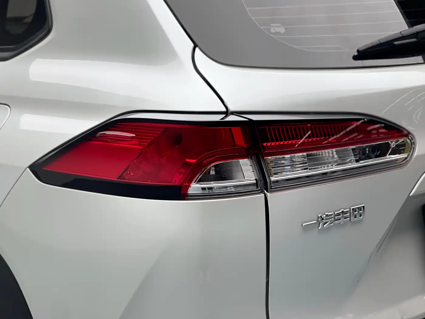 Toyota Corolla Cross 2023 2.0L Elite Edition фото 17