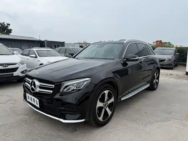 Photo 1 - Mercedes-Benz GLC