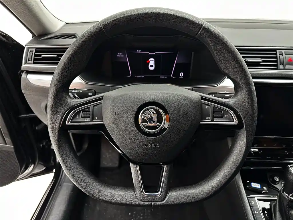 Škoda Superb 2023 TSI280 DSG Premium Edition фото 11