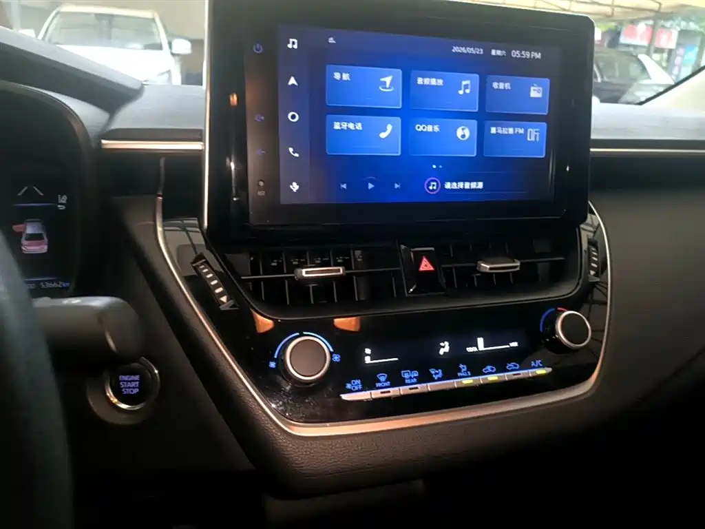 Toyota Corolla 2021 TNGA 1.5L CVT Elite Edition фото 13
