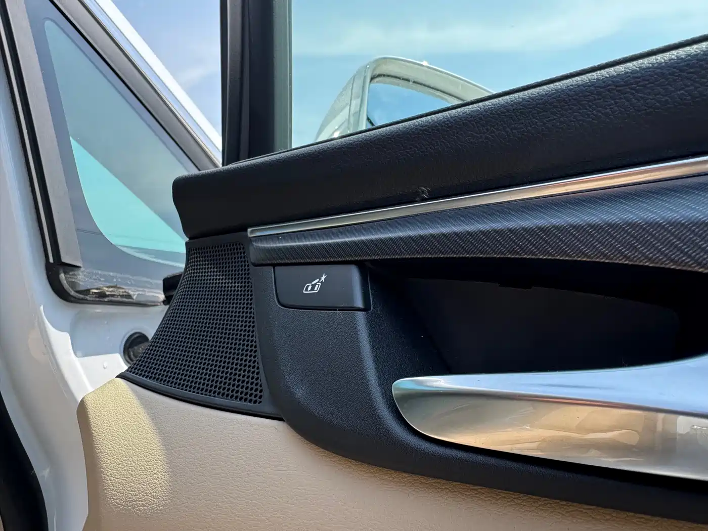 Buick GL8 New Energy 2025 Landlux Smart Edition 7-seater фото 11