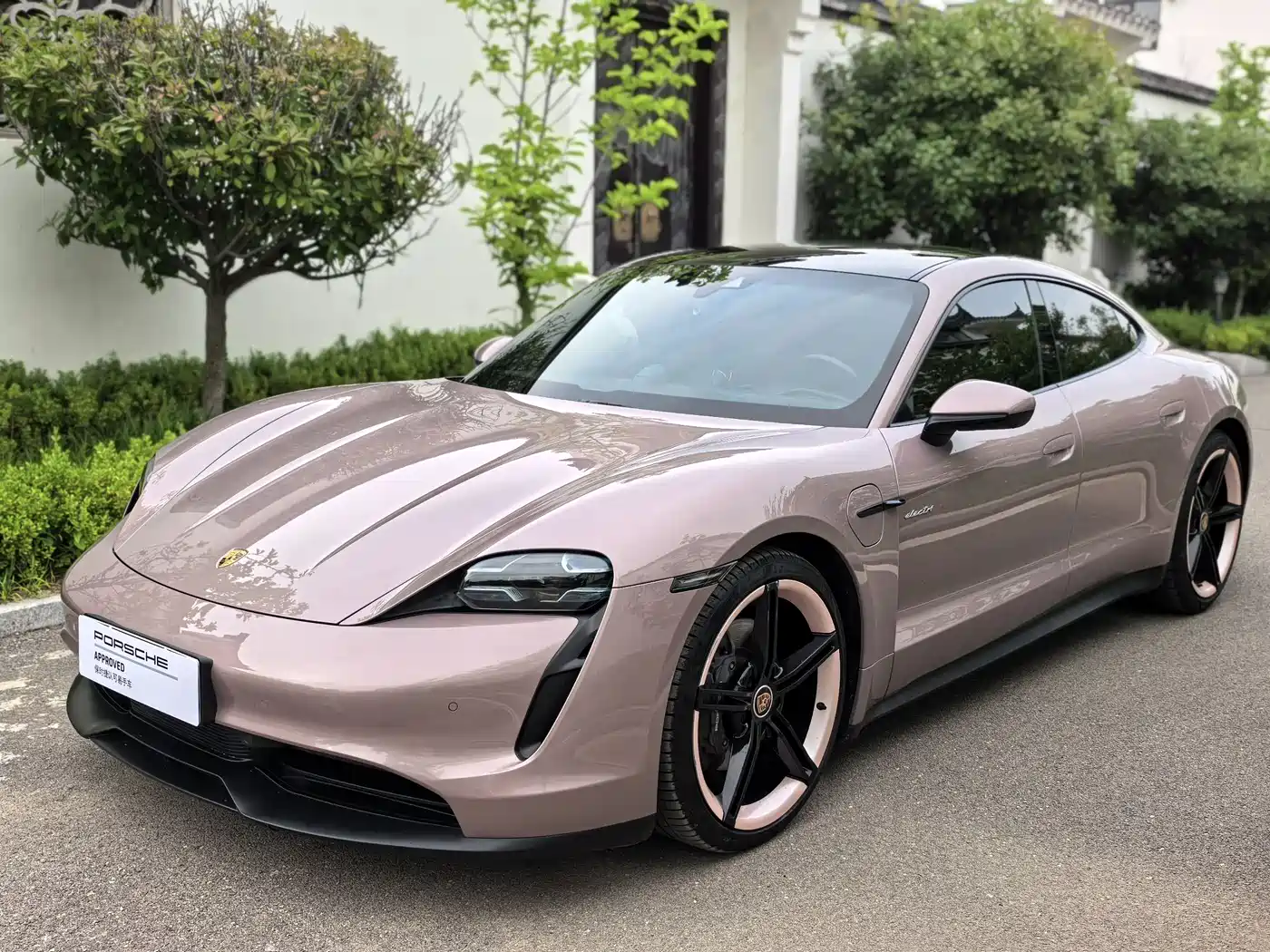 Porsche Taycan 2020 Taycan фото 3