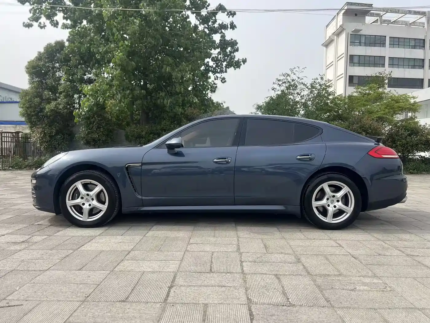 Porsche Panamera 2014 Panamera 4 3.0T фото 4