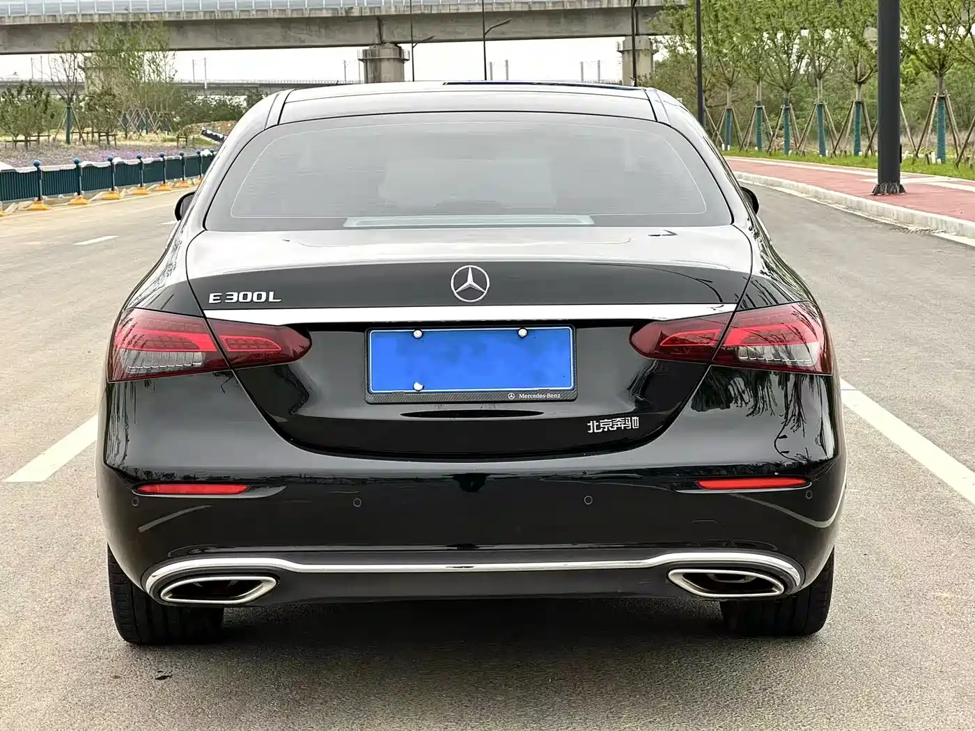 Mercedes-Benz E-Class 2023 E 300 L Fashion фото 5