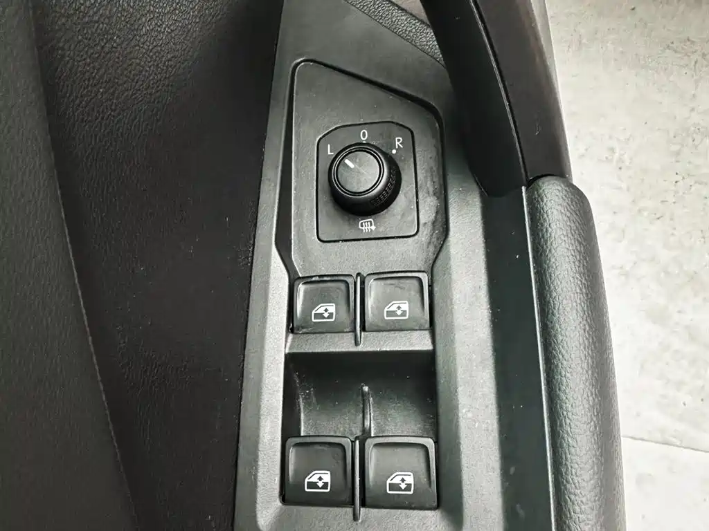 Volkswagen Tharu 2022 280TSI FWD Luxury Edition фото 16