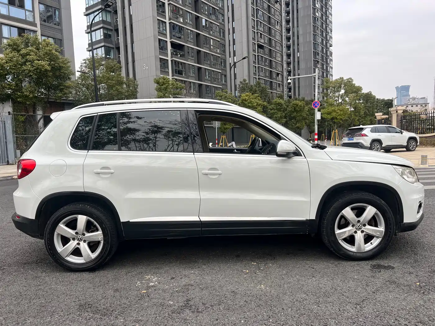 Volkswagen Tiguan 2012 2.0TSI Automatic 4WD Elite Edition фото 4