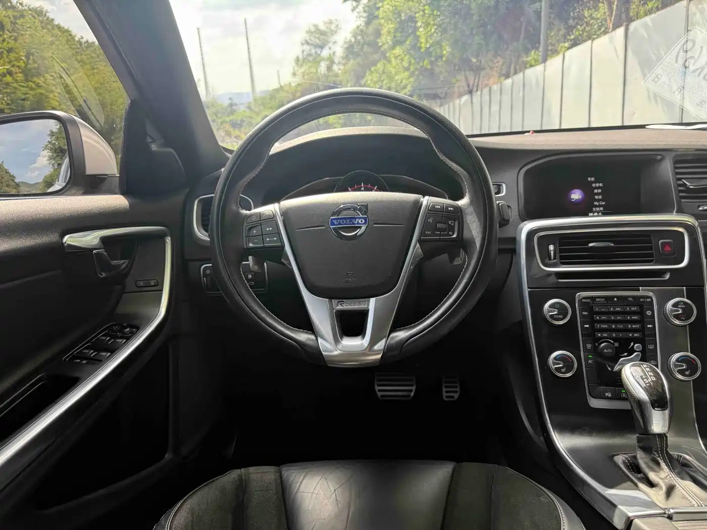 Volvo S60 (Import) 2014 2015 T5 R-Design