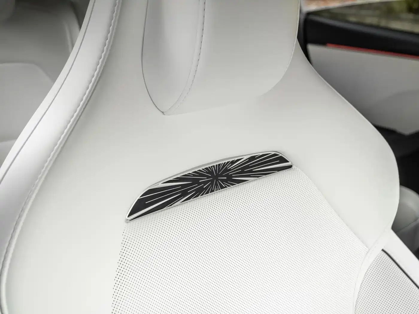 Tesla Model 3 2025 Model Year Facelift Performance All-Wheel Drive фото 13