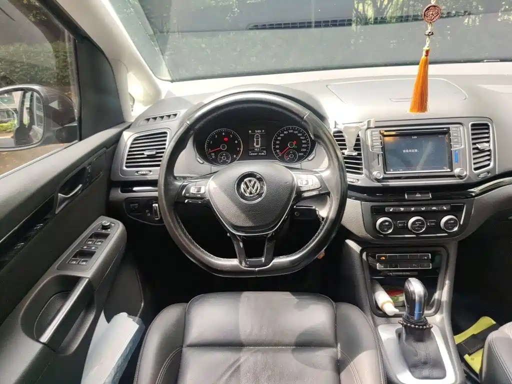 Volkswagen Sharan 2018 2018 380TSI Premium 7-Seater