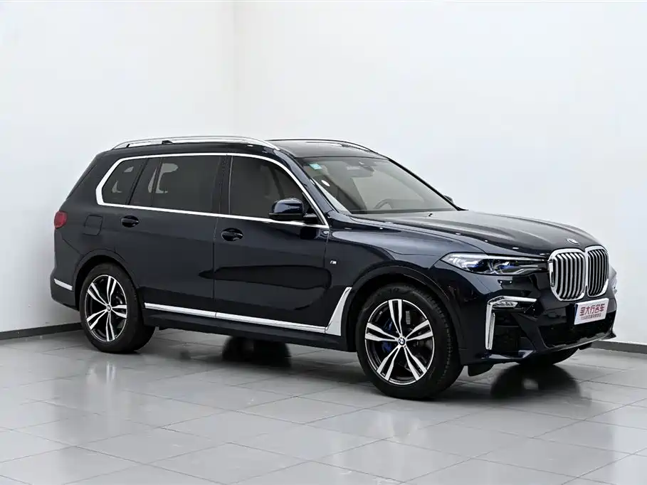 BMW X7 2022 xDrive40i Exclusive M Sport Package фото 4
