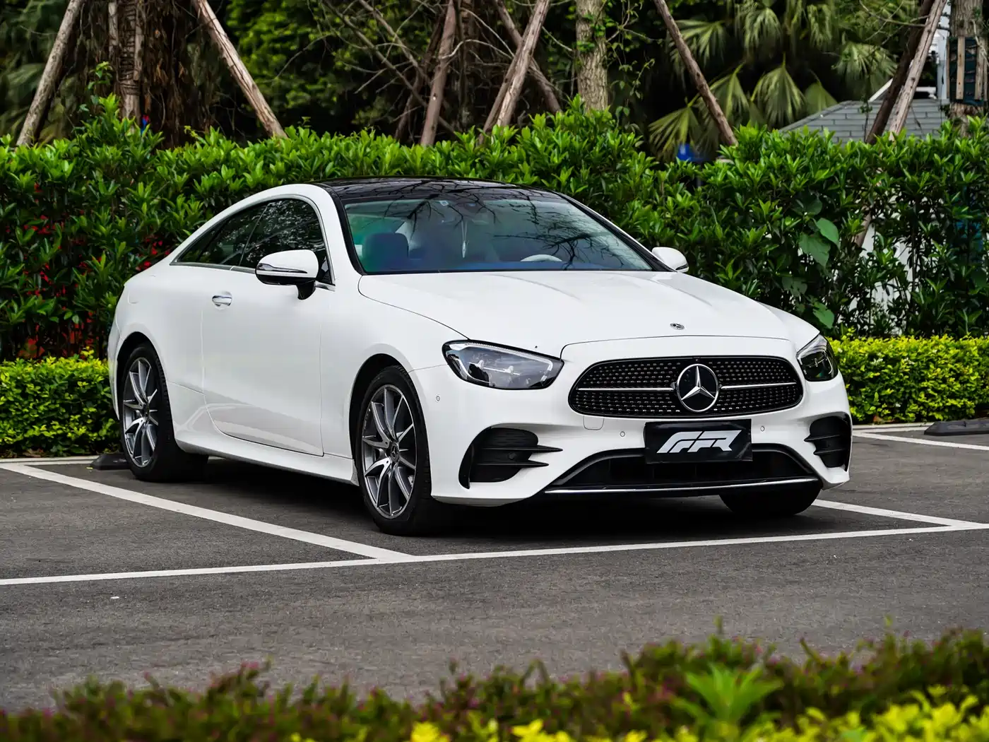 Mercedes-Benz E-Class (Import) 2023 E 260 Coupe фото 4
