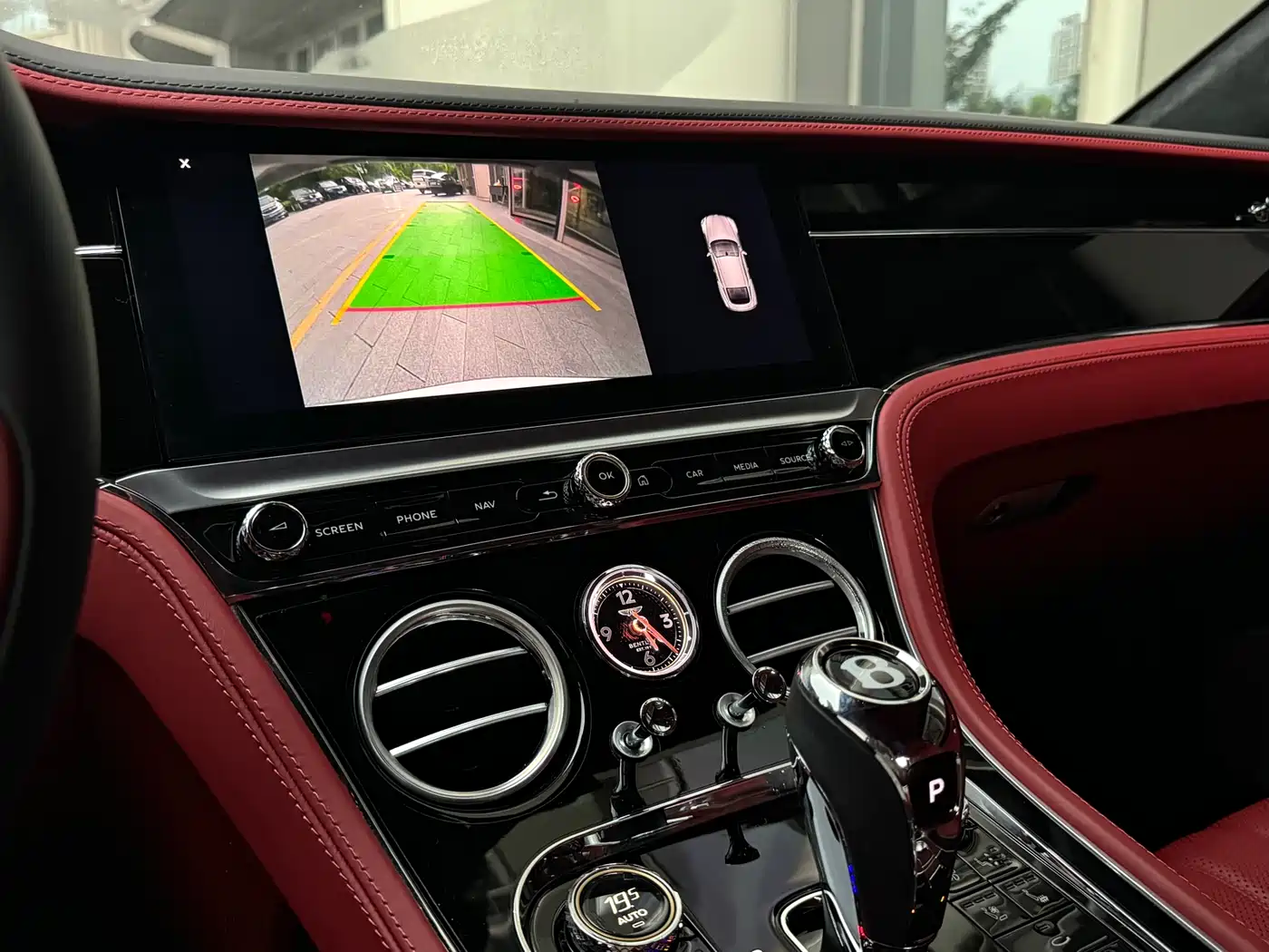 Bentley Continental 2020 4.0T GT V8 фото 29