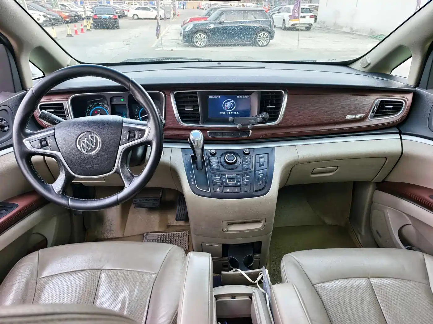 Buick GL8 2014 3.0L XT Luxury Business Flagship фото 8
