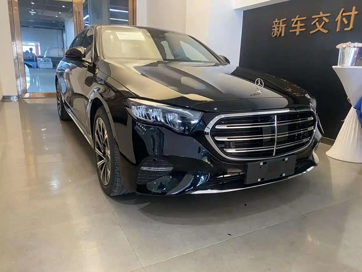 Mercedes-Benz E-Class 2025 E 300 L Luxury фото 3