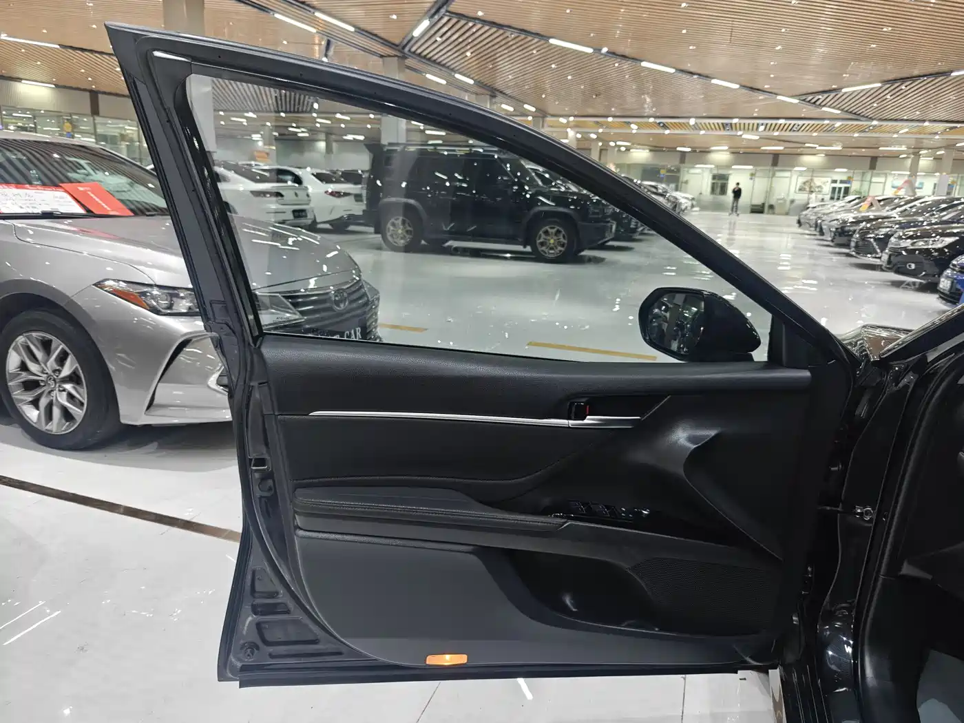 Toyota Camry 2021 2.0G Luxury Edition фото 6
