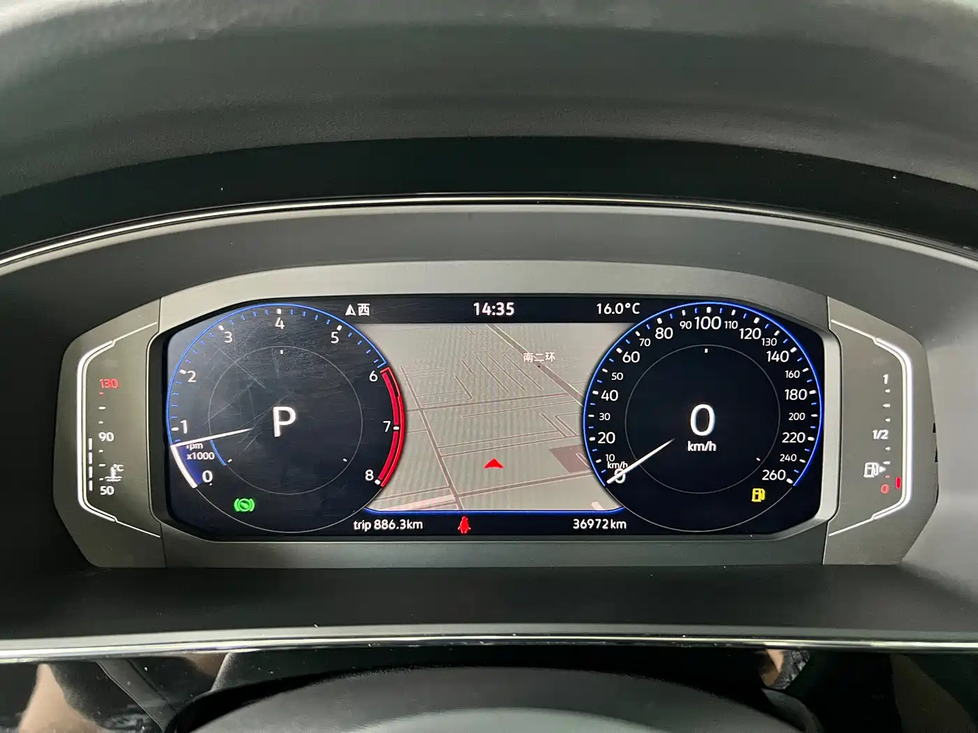 Volkswagen Passat 2022 330TSI Luxury Edition фото 14