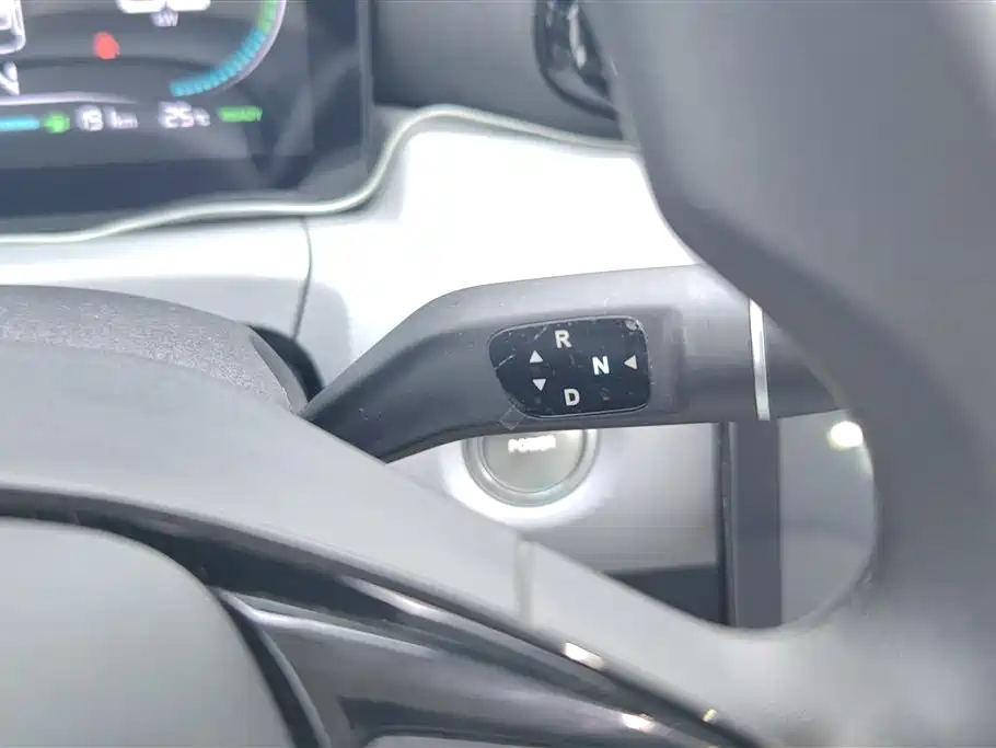 ZERO-RUNNING CAR ZERO RUN T03