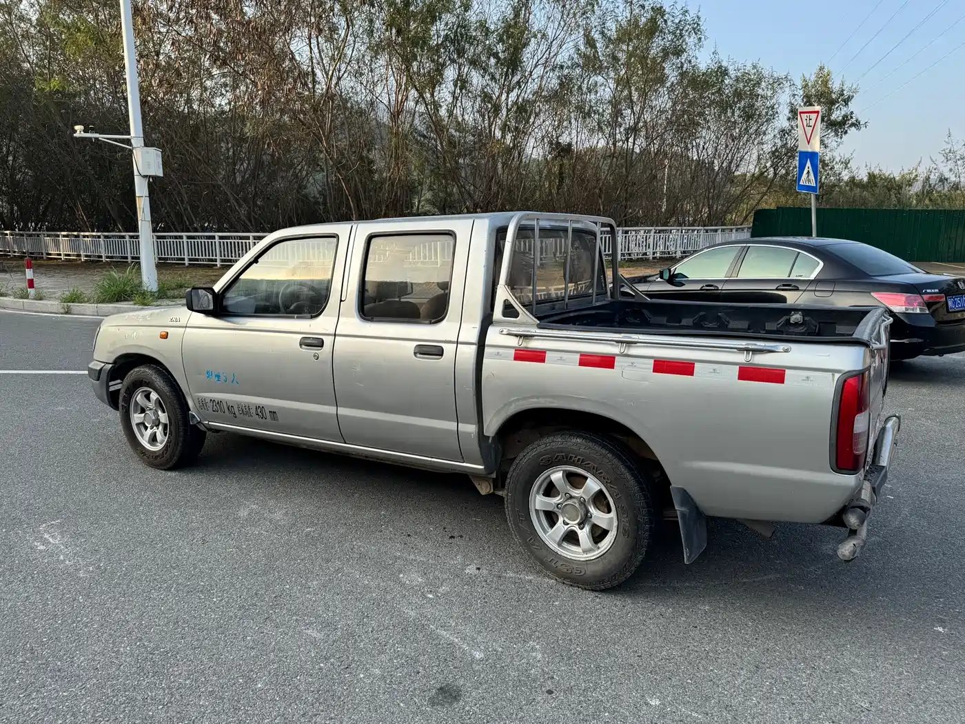Dongfeng Ruiqi 2014 2013 2.4L Petrol 2WD Standard ZG24