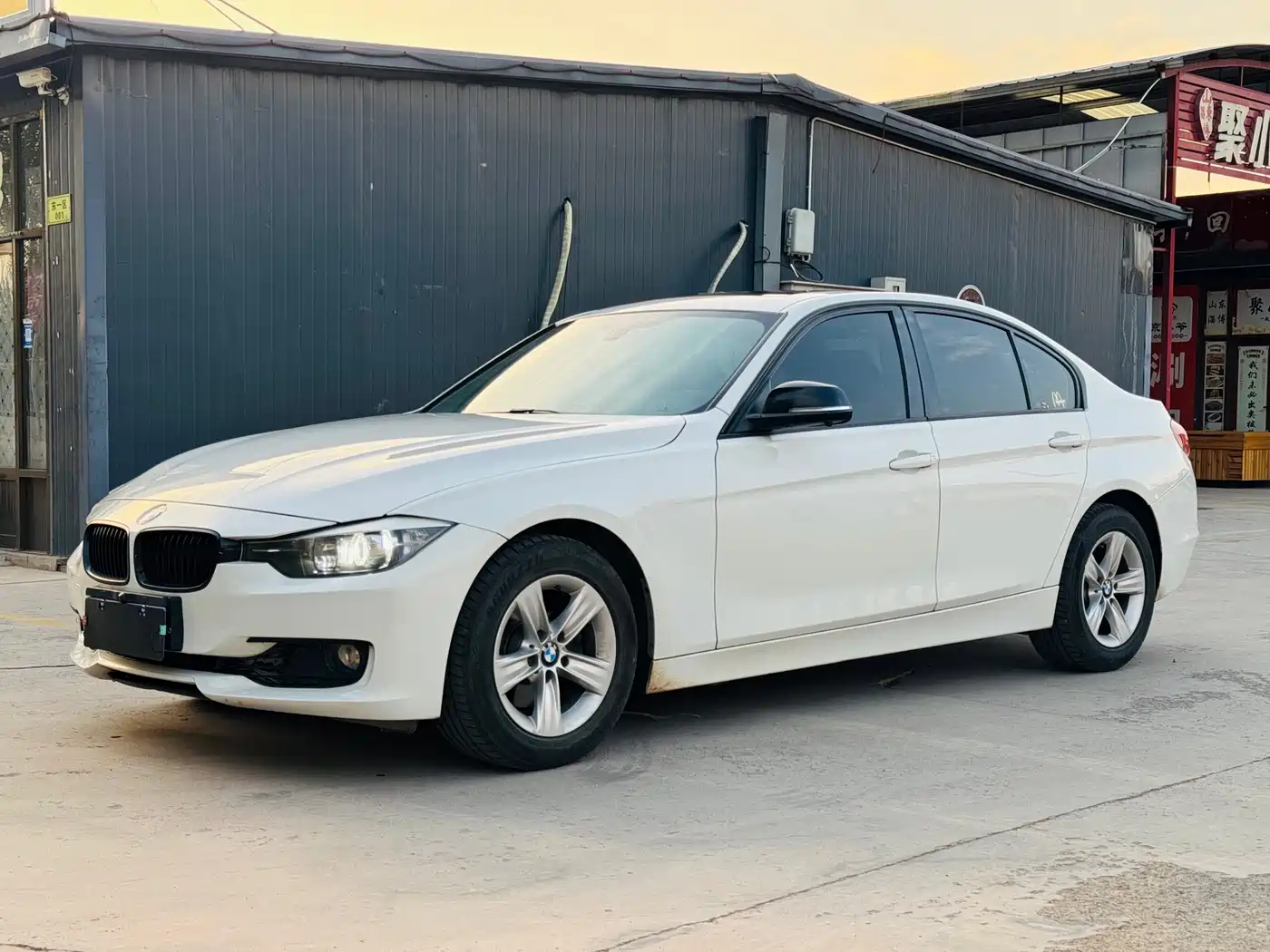 BMW 3 Series 2013 320i Sport Line