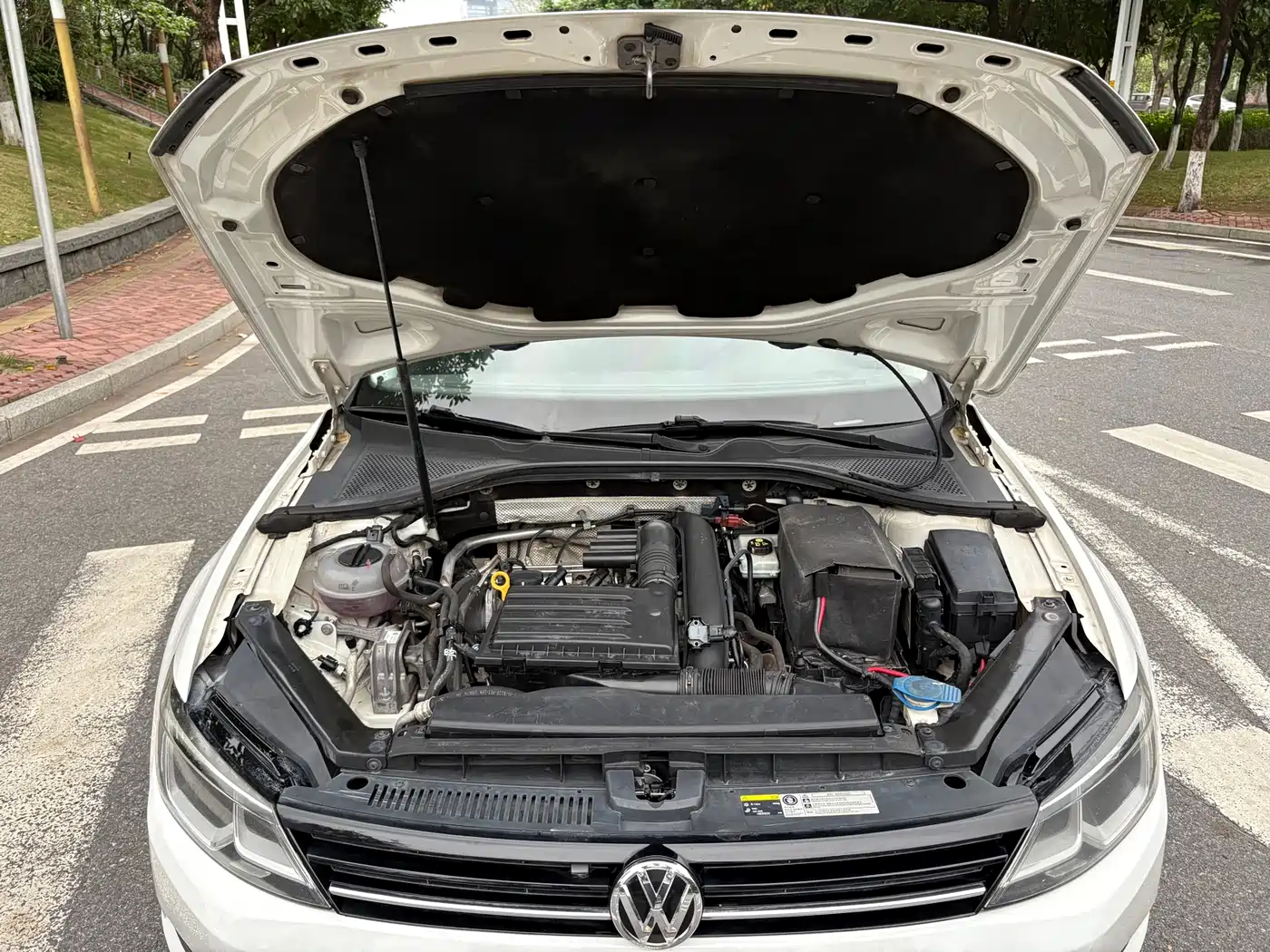 Volkswagen Lamando 2017 230TSI DSG Trend Edition фото 8