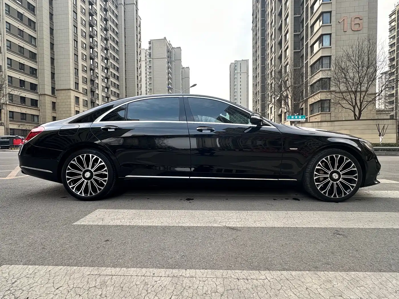 Mercedes-Benz S-Class 2020 S 350 L Premium Edition Collector's Version фото 3
