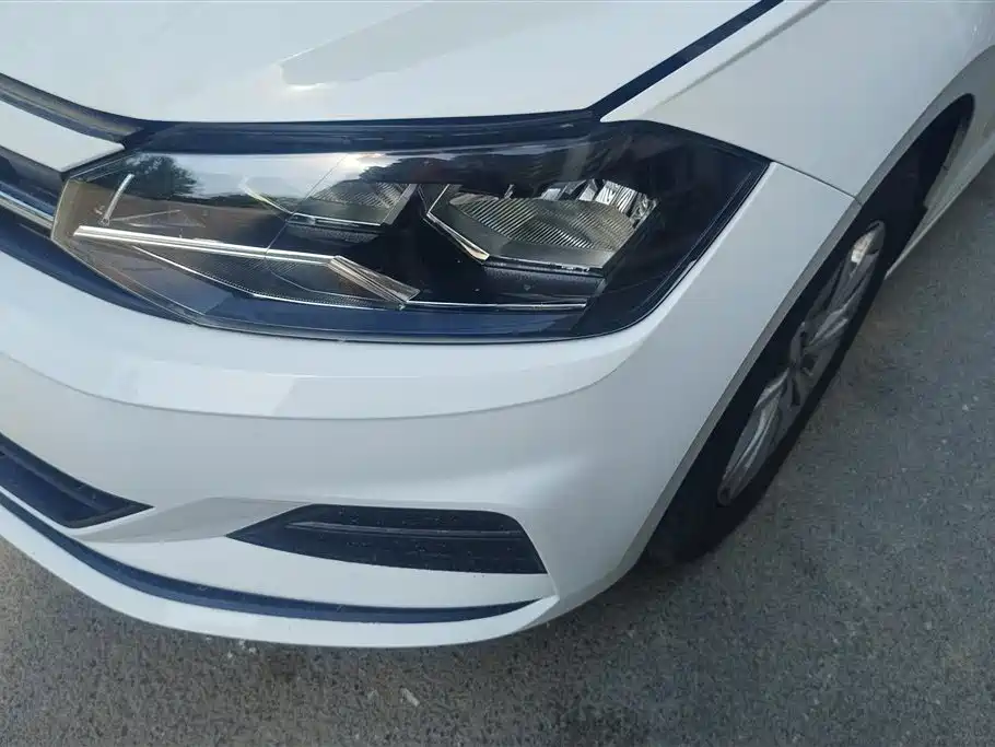 Volkswagen Polo 2021 Plus 1.5L Automatic Colorful Tech Edition фото 5